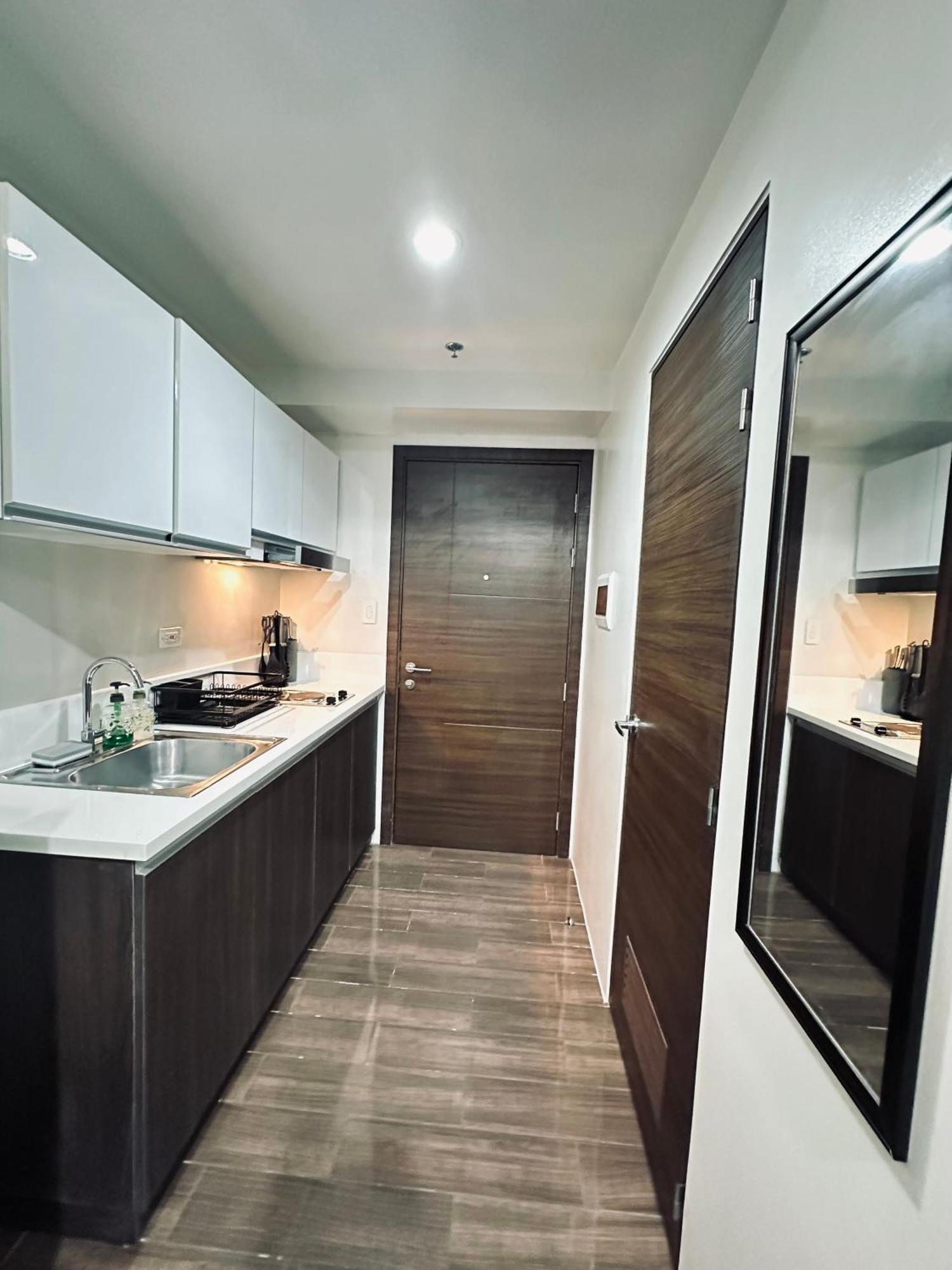 Heart Of Makati, Fully Furnished Condo, Cbd Central Location Makati City Dış mekan fotoğraf